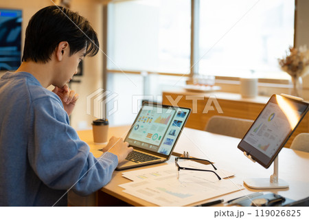 メンズポートレート 119026825