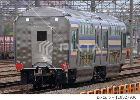 JR東日本E235系電車のグリーン車 119027930
