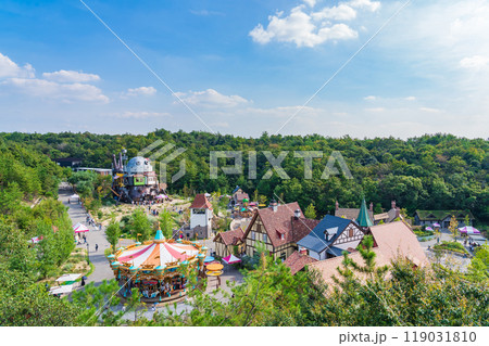 愛・地球博記念公園、「魔女の谷のみえる展望台」からの風景〈愛知県長久手市〉 119031810