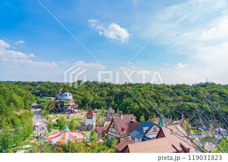 愛・地球博記念公園、「魔女の谷のみえる展望台」からの風景〈愛知県長久手市〉 愛・地球博記念公園、「魔女の谷のみえる展望台」からの風景〈愛知県長久手市〉 119031823