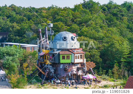 愛・地球博記念公園、「魔女の谷のみえる展望台」からの風景〈愛知県長久手市〉 愛・地球博記念公園、「魔女の谷のみえる展望台」からの風景〈愛知県長久手市〉 119031826
