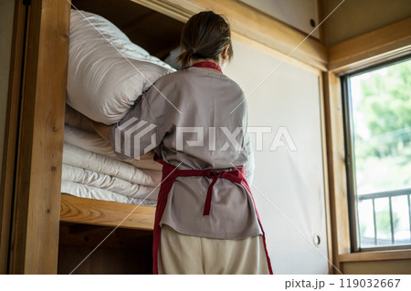 布団と押入れ 119032667