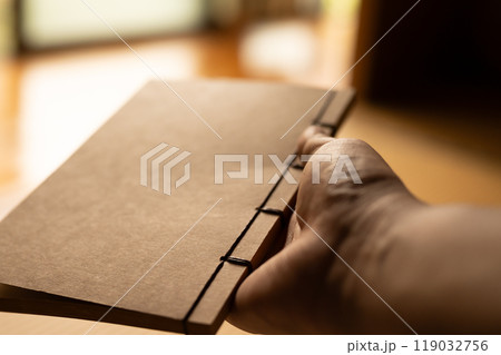 古い仕様の本 119032756