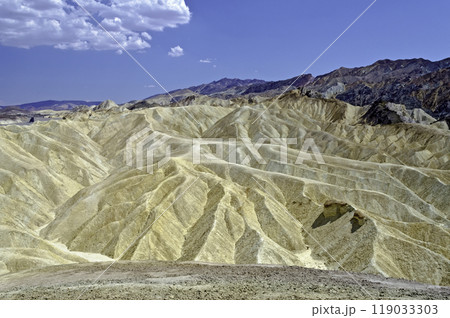 Zabriskie Point, Death Valley, California, USA 119033303