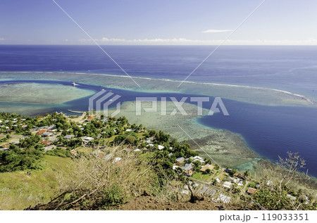 The blue tropical lagoon of Moorea, French Polynesia The blue tropical lagoon of Moorea, French Polynesia 119033351
