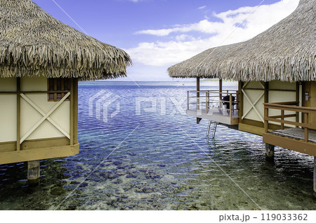 Overwater bungalows, French Polynesia 119033362