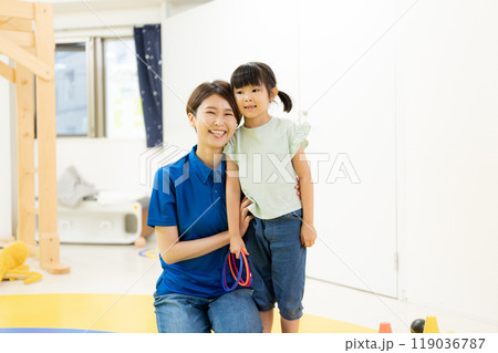 屋内保育所イメージ_療育_発達支援 屋内保育所イメージ_療育_発達支援 119036787