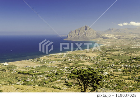 Aerial view over sicilian coastline and Cofano Mountain, Italy 119037028