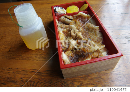 神戸駅 駅弁 やまと豚弁当 119041475