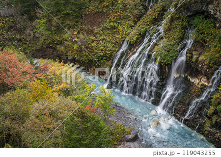 秋の北海道の観光地 119043255