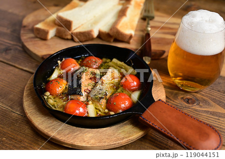 秋鮭のハニーマスタードアヒージョ 秋鮭のハニーマスタードアヒージョ 119044151