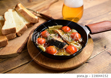 秋鮭のハニーマスタードアヒージョ 119044152