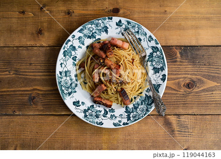 アヒージョオイルを使ったパスタ アヒージョオイルを使ったパスタ 119044163