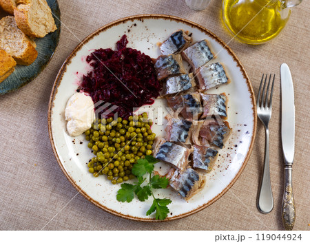 Cold smoked mackerel with beetroot and green peas Cold smoked mackerel with beetroot and green peas 119044924