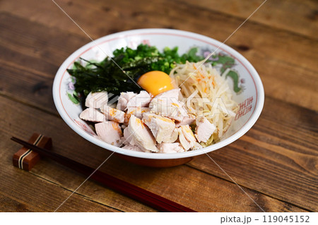 鶏ハムの混ぜそば 鶏ハムの混ぜそば 119045152