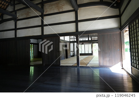 相模川自然の村公園に移築された古民家 旧青柳寺庫裡 相模川自然の村公園に移築された古民家 旧青柳寺庫裡 119046245