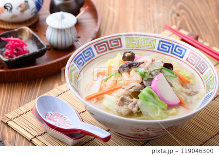 具材たっぷりの ちゃんぽん 119046300