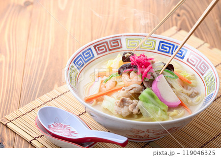 具材たっぷりの ちゃんぽん 119046325