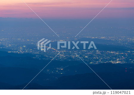 赤城山・鳥居峠からの夜明け 赤城山・鳥居峠からの夜明け 119047021
