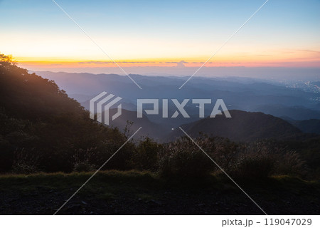 赤城山・鳥居峠からの夜明け 119047029