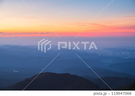 赤城山・鳥居峠からの夜明け 119047066