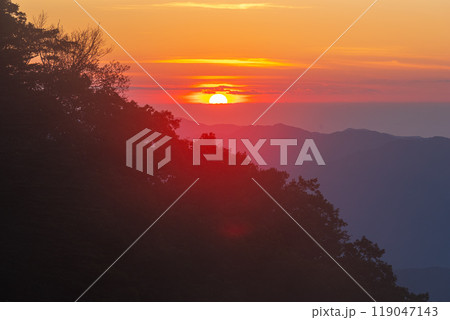 赤城山・鳥居峠からの夜明け「群馬県」 119047143