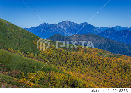 左から 槍ヶ岳・西穂高岳・奥穂高岳・吊尾根・前穂高岳・明神岳 乗鞍岳位ヶ原から撮影 左から 槍ヶ岳・西穂高岳・奥穂高岳・吊尾根・前穂高岳・明神岳 乗鞍岳位ヶ原から撮影 119048278