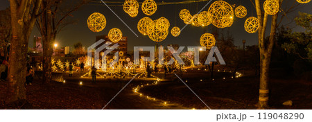 幻想的で美しい日本庭園　ライトアップ竹あかり風景「旧細川刑部邸限定公開と紅葉ライトアップ」(熊本市) 119048290