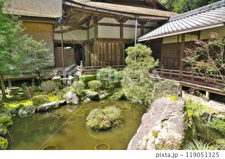 【岩間寺】 滋賀県大津市石山内畑町 【岩間寺】 滋賀県大津市石山内畑町 119051325