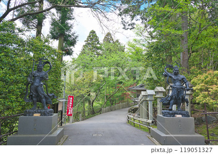 【岩間寺】 滋賀県大津市石山内畑町 【岩間寺】 滋賀県大津市石山内畑町 119051327