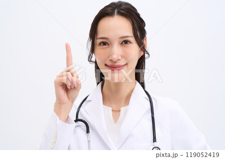 女医 医療従事者 医者 ドクター 薬剤師 看護師 女医 医療従事者 医者 ドクター 薬剤師 看護師 119052419