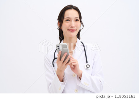 女医 医療従事者 医者 ドクター 薬剤師 看護師 女医 医療従事者 医者 ドクター 薬剤師 看護師 119053163