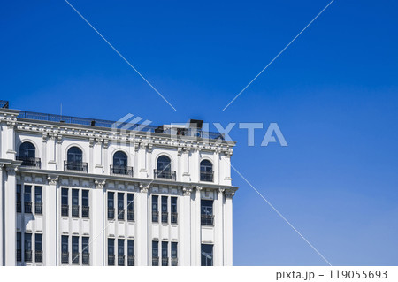 The facade of an ancient classical building 119055693