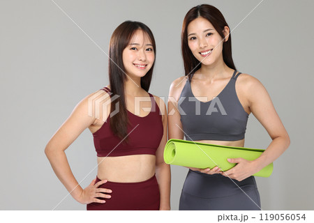 ヨガ 女性 ヨガ 女性 119056054