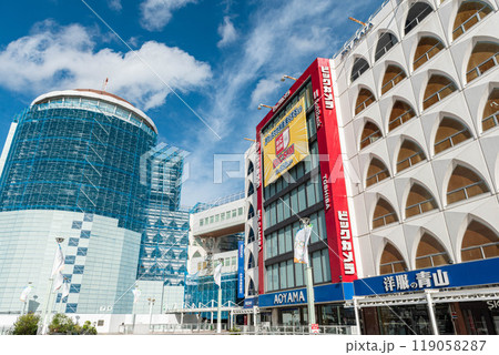 柏駅東口デッキのショッピングモール 119058287