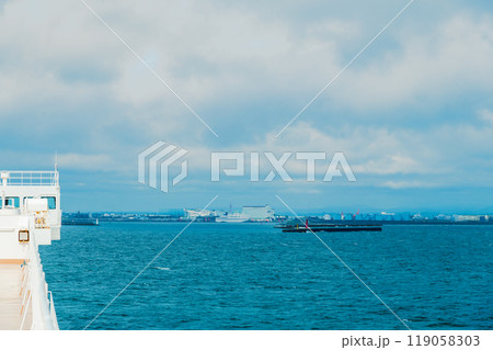 【さんふらわあ　ふらの　苫小牧フェリーターミナル入港】 119058303