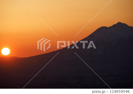 岩木山の夕暮れ(青森県平川市) 岩木山の夕暮れ(青森県平川市) 119059546