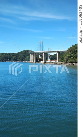 「呼子大橋と青く澄んだ海」 「呼子大橋と青く澄んだ海」 119062405