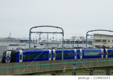 セントレアとブルーミュースカイ 119063035