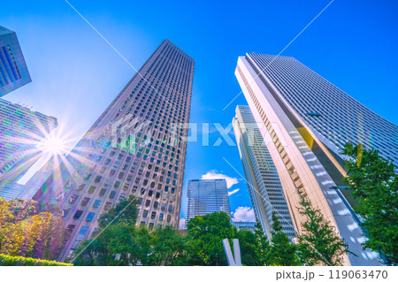 日本の東京都市景観 10月。東京都庁や太陽光、新宿センタービル、損保ジャパン…などを望む=7日 日本の東京都市景観 10月。東京都庁や太陽光、新宿センタービル、損保ジャパン…などを望む=7日 119063470