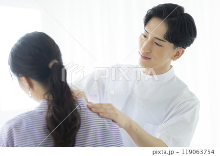 整体師の男性 119063754