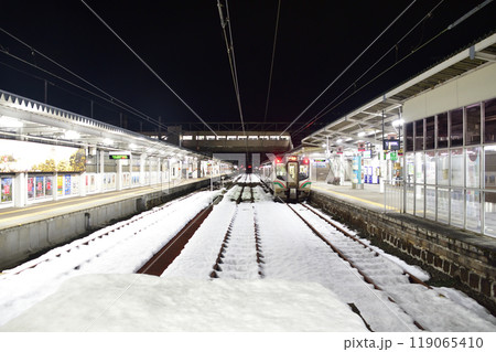 JR東日本会津若松駅の夜風景(2022年12月) 119065410