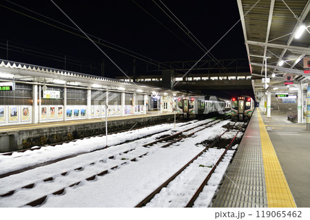 JR東日本会津若松駅の夜風景(2022年12月) 119065462