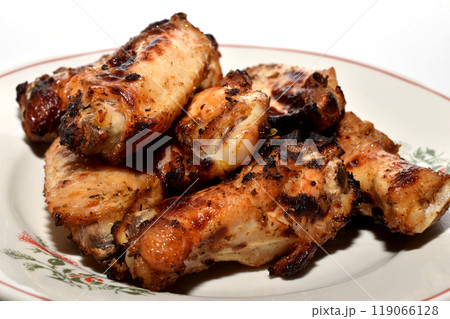 Grilled chicken wings. 119066128