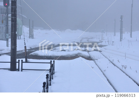 JR東日本磐越西線の野沢駅から津川駅までの早朝風景(2022年12月) 119066313