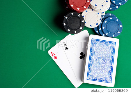 playing cards and chips 119066869