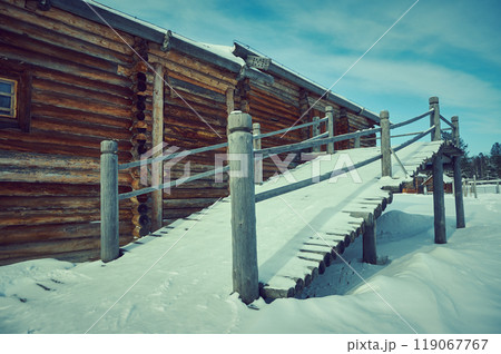 Russian Traditional wooden peasant house Russian Traditional wooden peasant house 119067767