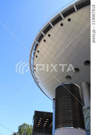 宇宙船のような建物の泉ヶ丘ビッグバン 宇宙船のような建物の泉ヶ丘ビッグバン 119067818