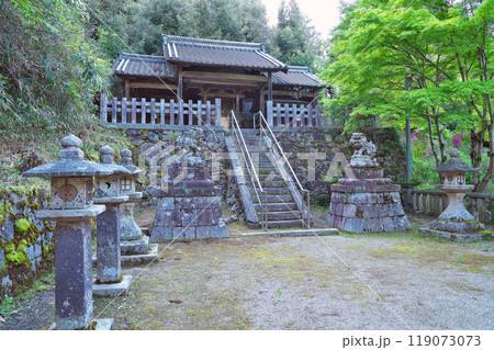【白山神社】 滋賀県湖南市東寺 【白山神社】 滋賀県湖南市東寺 119073073