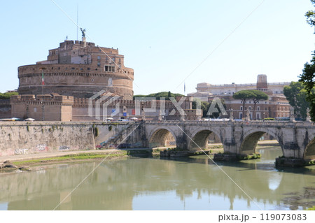 サンタンジェロ城とサンタンジェロ橋 119073083